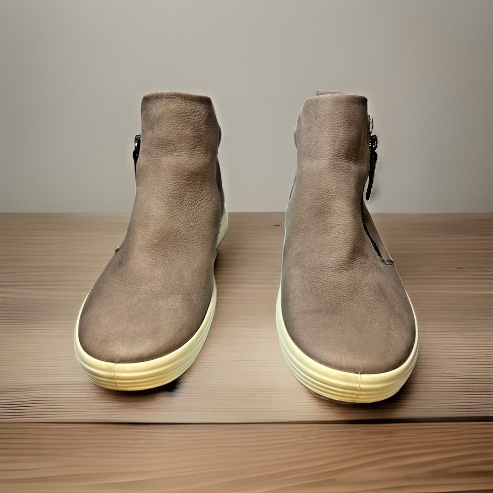 ECCO Soft 7 Womens 40 9 Nubuck Leather Zip Ankle Boots Grey Comfort Minimalist - Picture 2 of 11